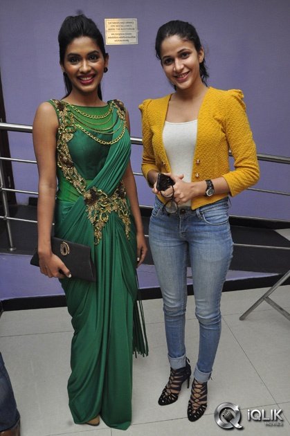 Celebrities-at-Naa-Bangaaru-Talli-Movie-Special-Show